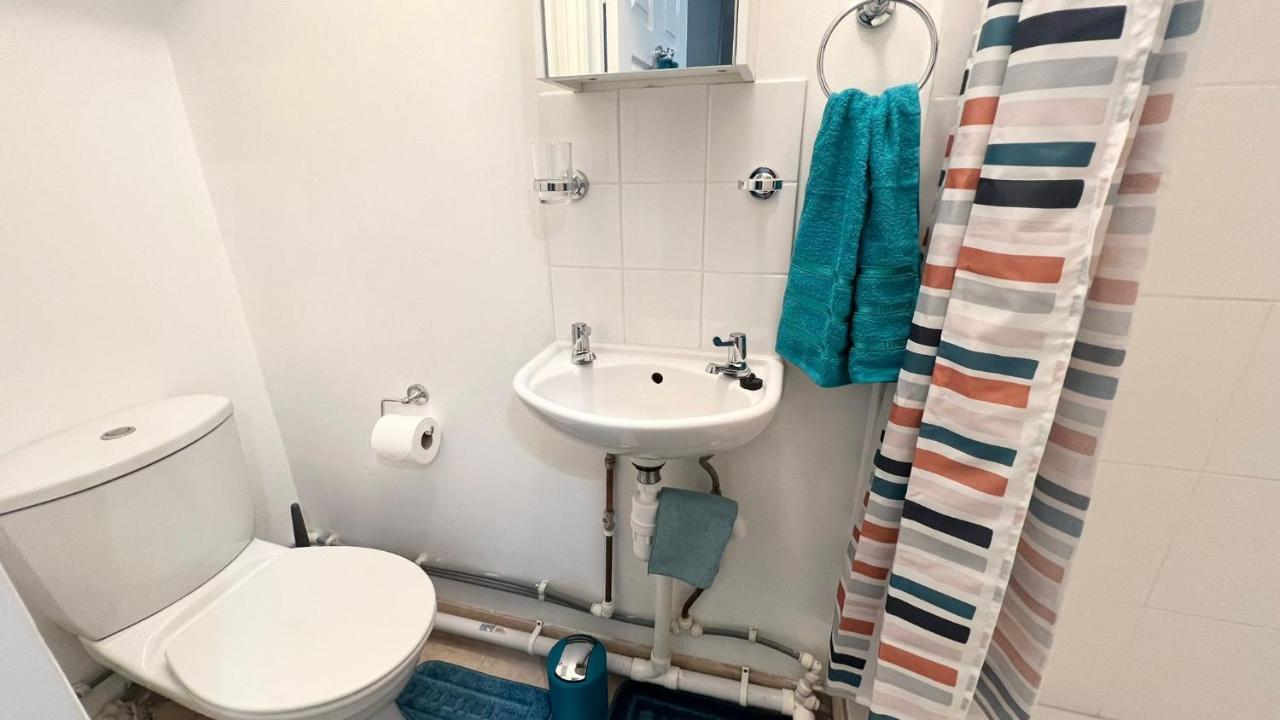 Cosy Private Studio In London Apartment Плъмстед Екстериор снимка
